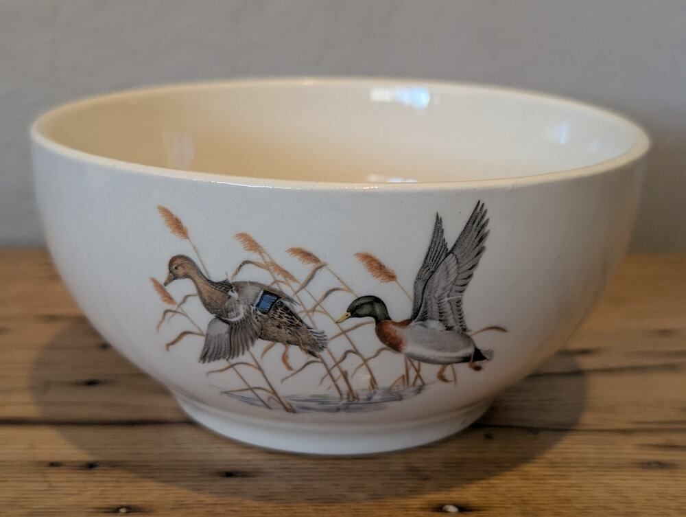 Vintage Sheffield Potter Sheffield Massachusetts Birds Cereal Bowl